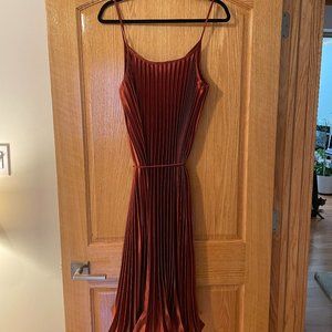 Bohme Red/Rust Pleated Midi Dress, Size L, Never Worn with Tags